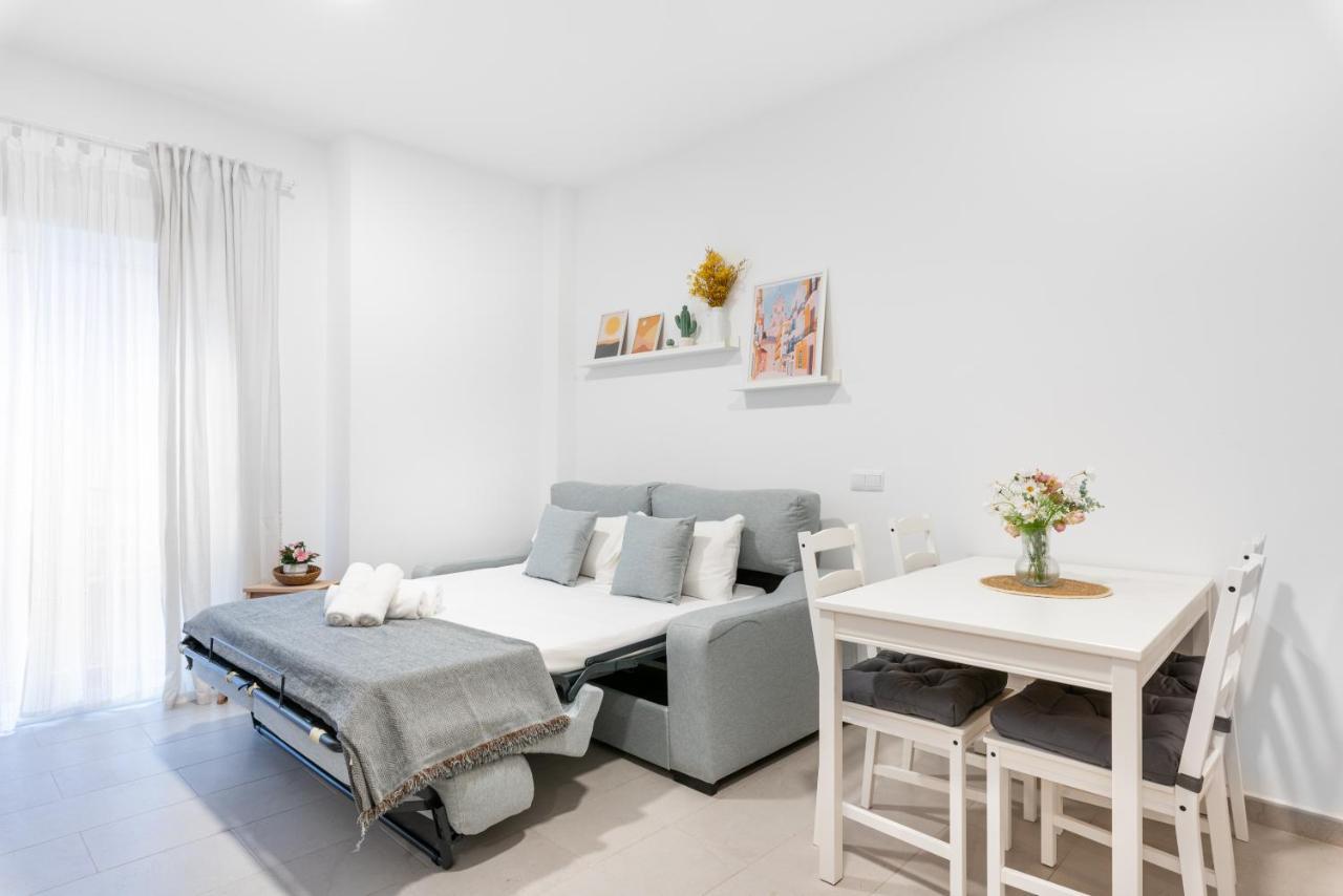 Wintowinrentals Superb New-Look Apartment Málaga Dış mekan fotoğraf