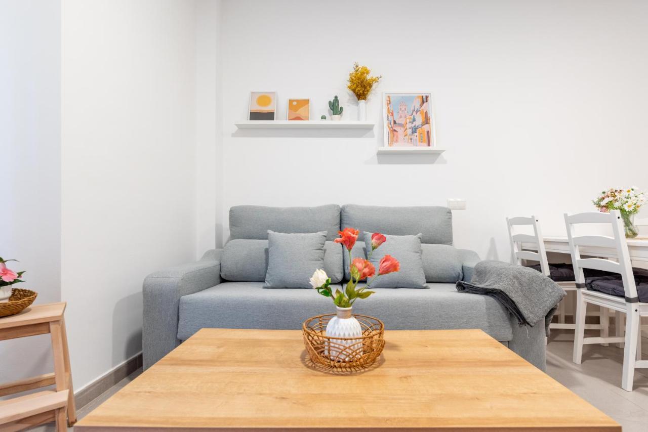 Wintowinrentals Superb New-Look Apartment Málaga Dış mekan fotoğraf