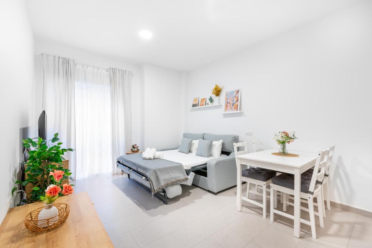 Wintowinrentals Superb New-Look Apartment Málaga Dış mekan fotoğraf